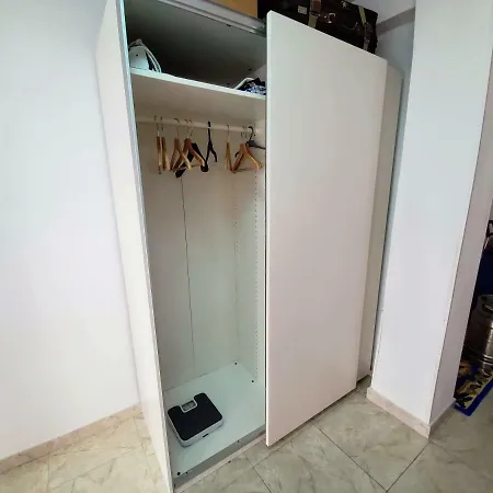 Gutierrez Apartment *